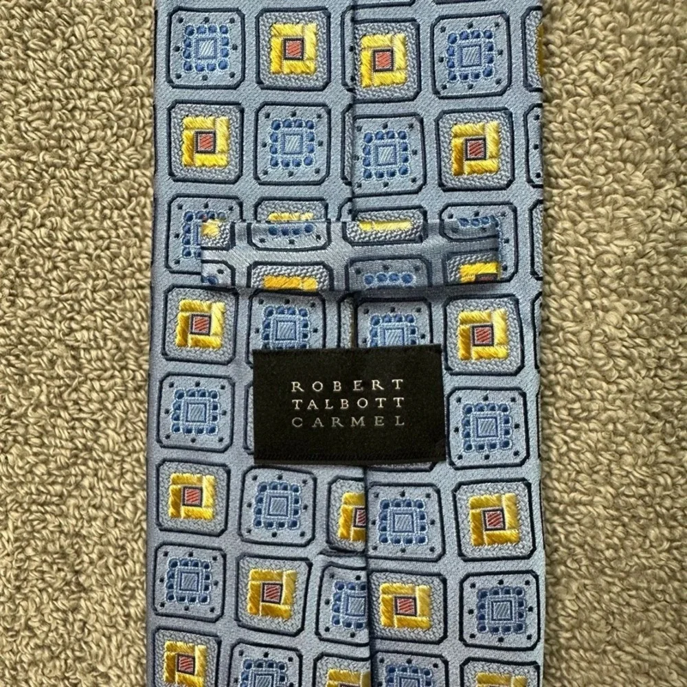 Robert Talbott Carmel Best of Class Blue Gold Geometric Silk Tie Hand Sewn USA